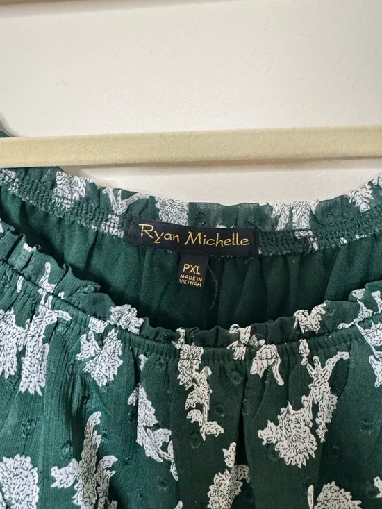 Green Floral Long Sleeve Tiered Dress - Picture 3 of 3